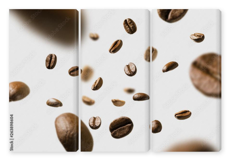 Obraz Tryptyk Coffee beans in flight on