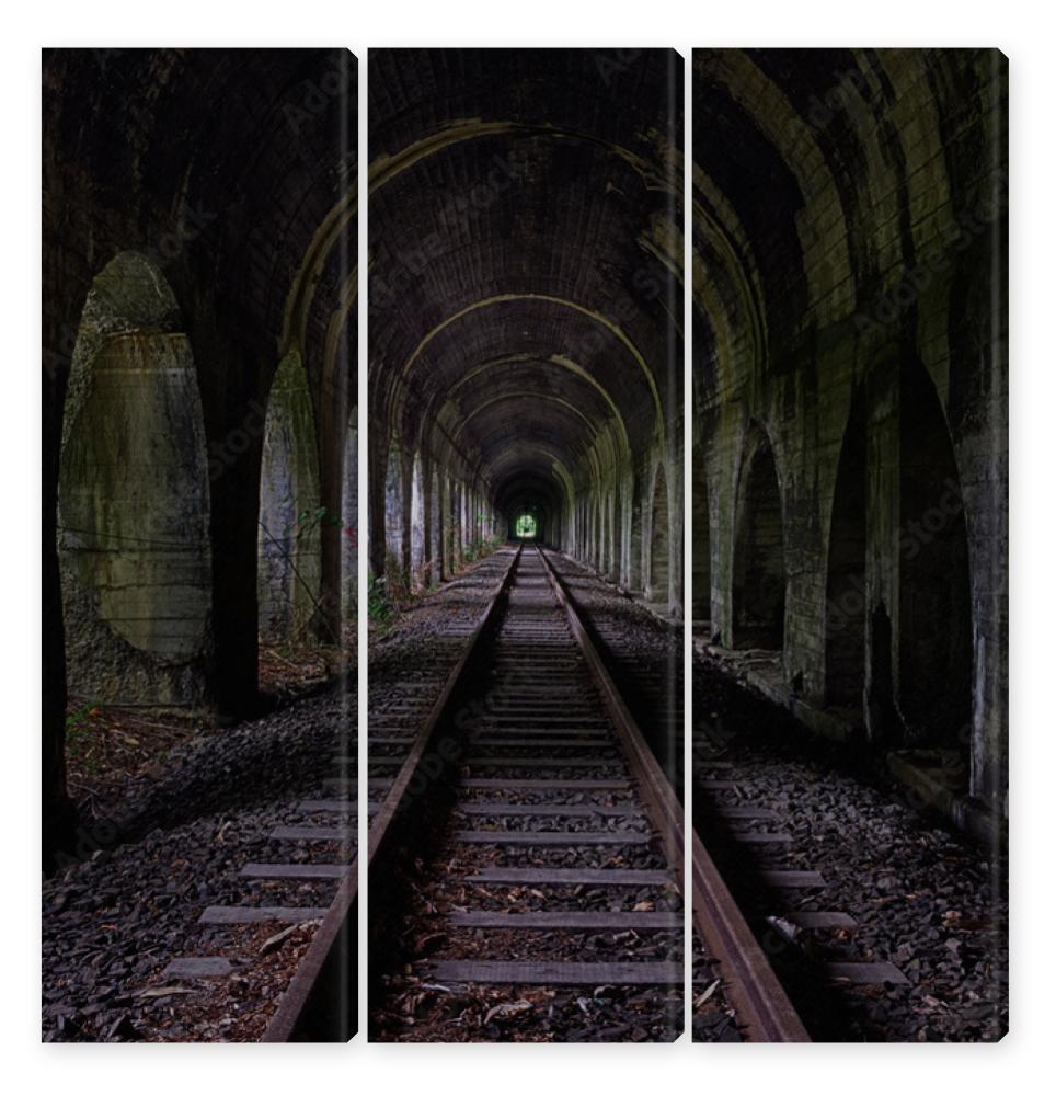 Obraz Tryptyk Old train tunnel